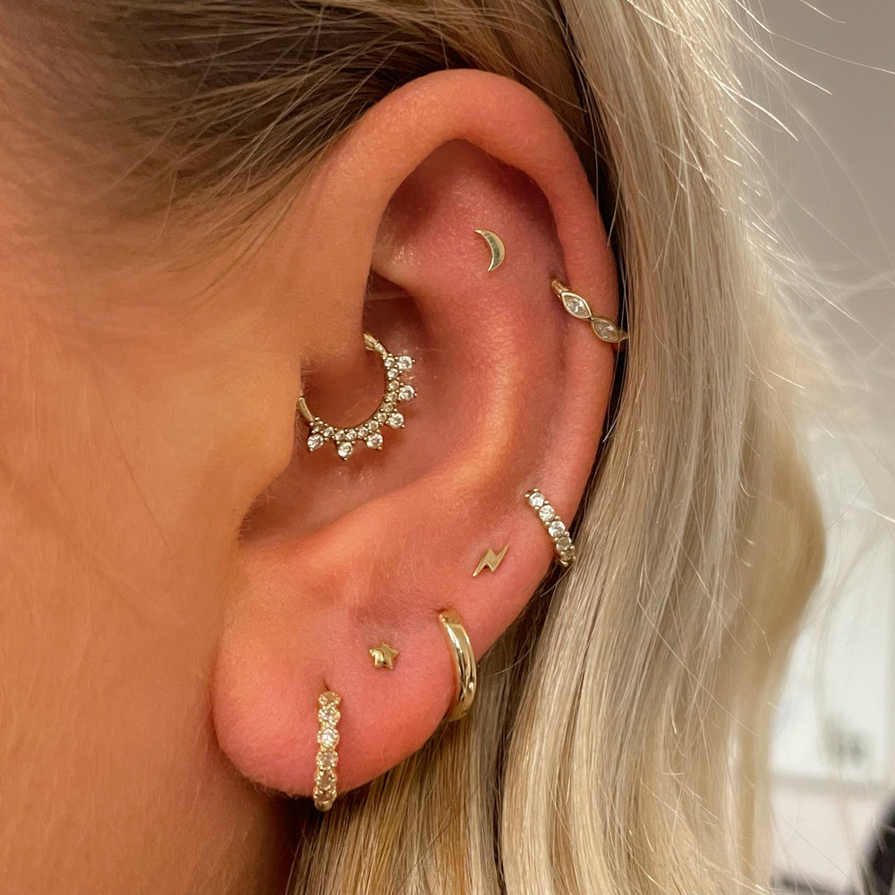 星と月のスタッドが付いたイヤリング,女性用,韓国のファッショ - Body Jewelry Labret のレビューと価格
