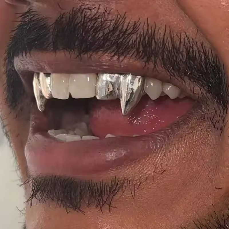 TOPGRILLZ ヴァンパイア DIY ダブル牙グリルズ  - Body Jewelry Men のレビューと価格